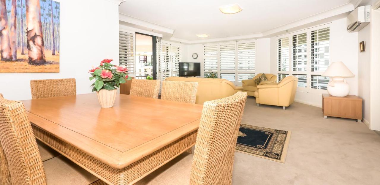 Victoria Square Apartments Gold Coast Esterno foto